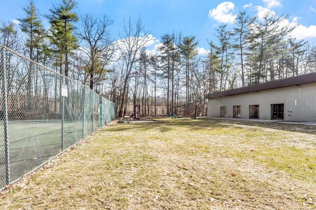 11 Strawberry Bank Rd Apt 5, Nashua, NH 03062