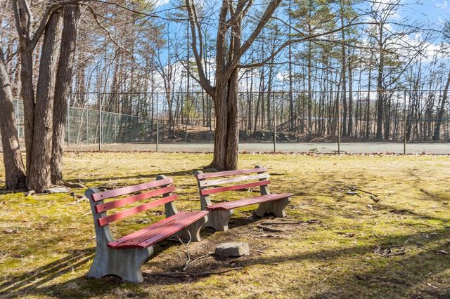 11 Strawberry Bank Rd Apt 5, Nashua, NH 03062