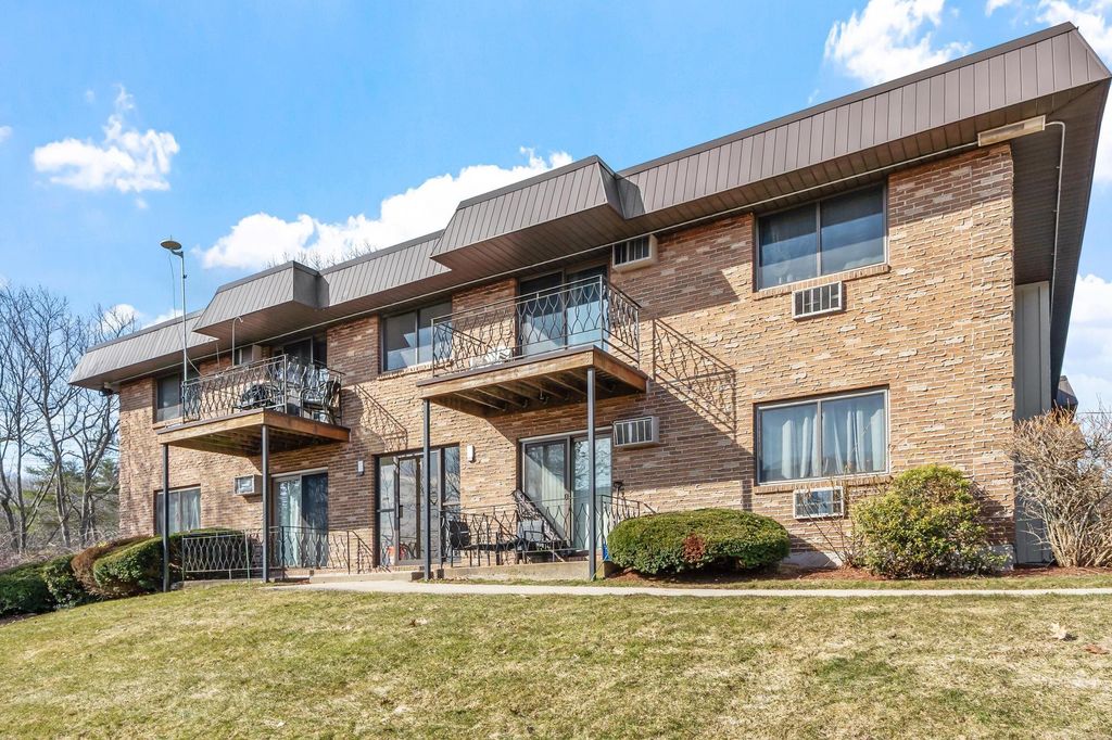 11 Strawberry Bank Rd Apt 5, Nashua, NH 03062
