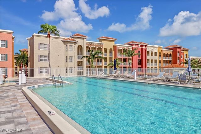 401 Bayfront PL 3207, Naples, FL 34102