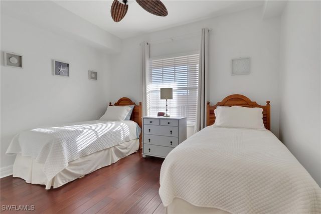 401 Bayfront PL 3207, Naples, FL 34102