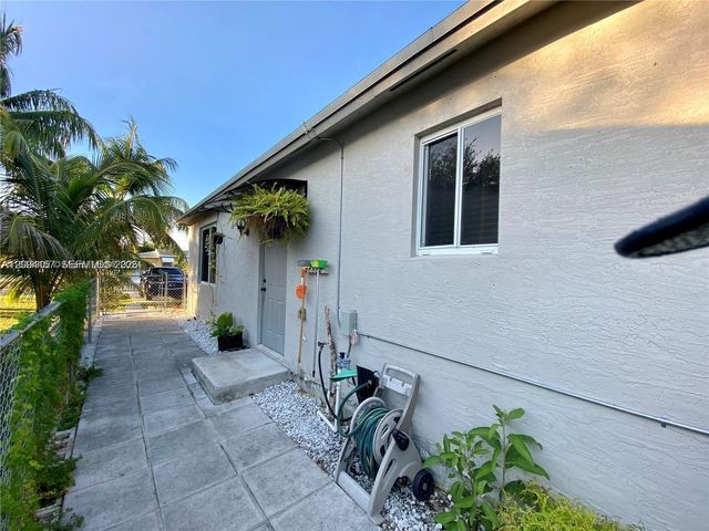 2700 Fillmore Street, Hollywood, FL 33020