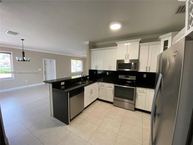 2700 Fillmore Street, Hollywood, FL 33020
