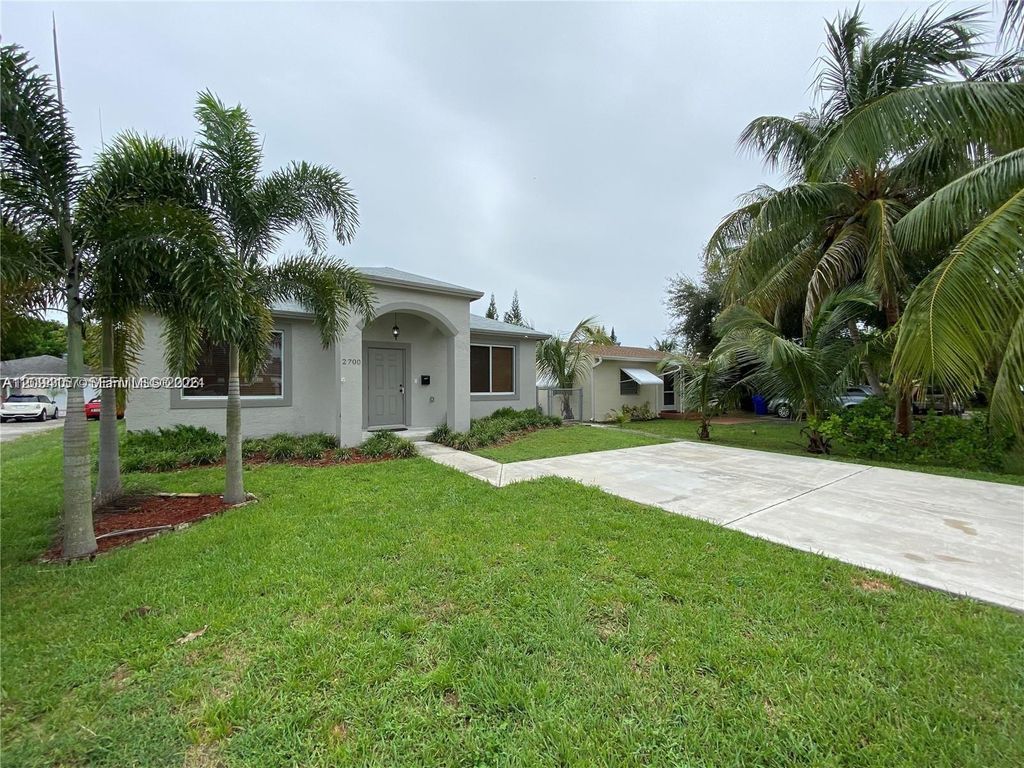 2700 Fillmore Street, Hollywood, FL 33020