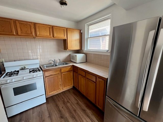 10951 S Kedzie Avenue, Chicago, IL 60655