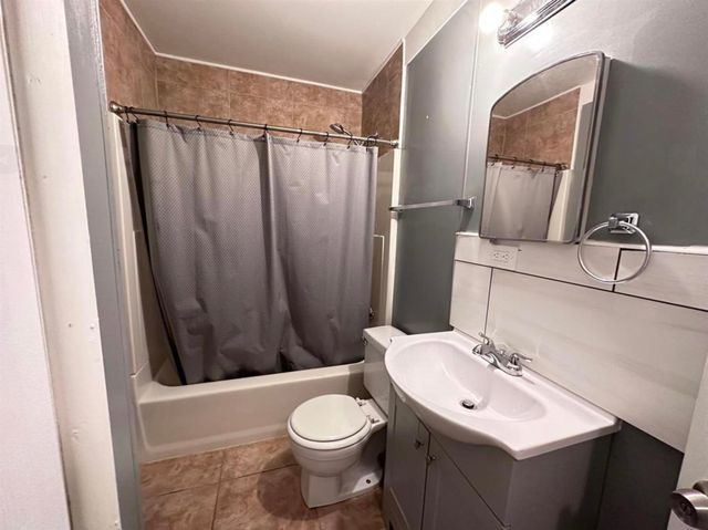 228 Oakshire Dr, Houma, LA 70364
