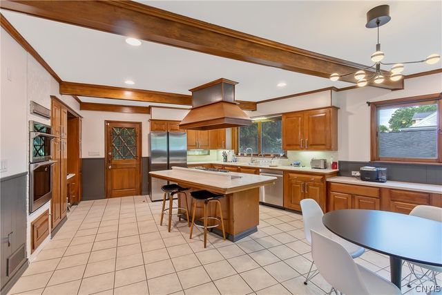 112 Winthrop Road, Syracuse, NY 13206