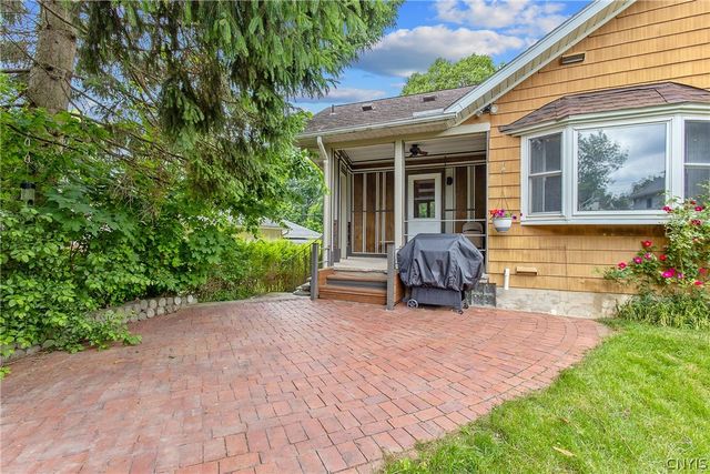 112 Winthrop Road, Syracuse, NY 13206