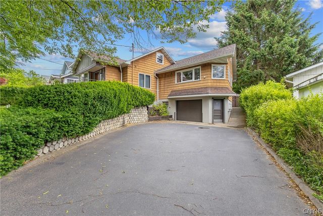 112 Winthrop Road, Syracuse, NY 13206