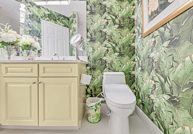 9773 Bowline Drive 203, West Palm Beach, FL 33411