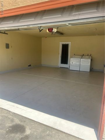 2410 East Oak Glen Way, Las Vegas, NV 89115
