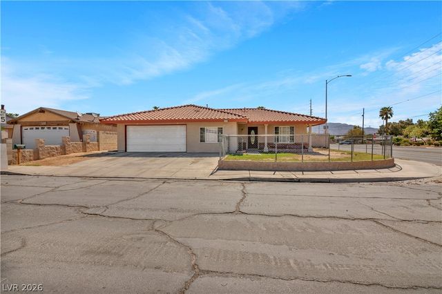 2410 East Oak Glen Way, Las Vegas, NV 89115