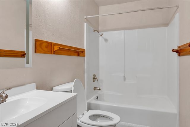 2410 East Oak Glen Way, Las Vegas, NV 89115