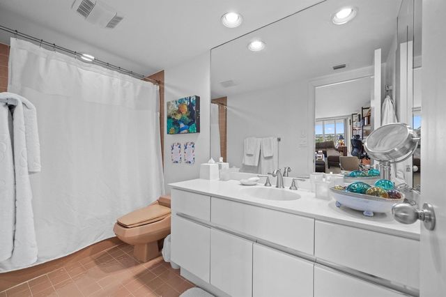 3170 S Ocean Boulevard 305s, Palm Beach, FL 33480