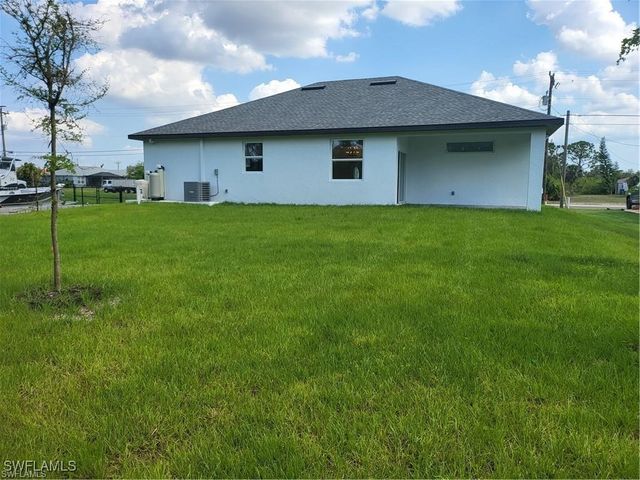 2815 Van Buren PKWY, Cape Coral, FL 33993