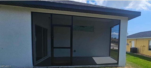 2815 Van Buren PKWY, Cape Coral, FL 33993