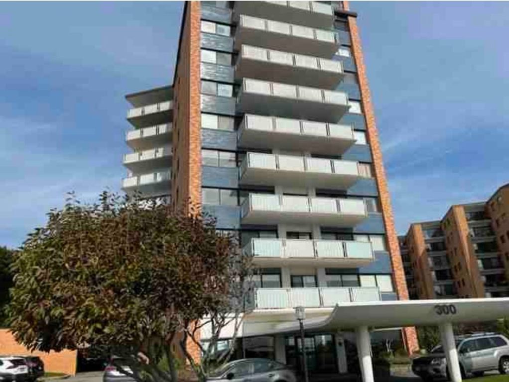 300 Lynn Shore Dr 712, Lynn, MA 01902
