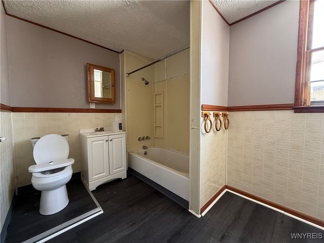 66 Dempster Street, Buffalo, NY 14206