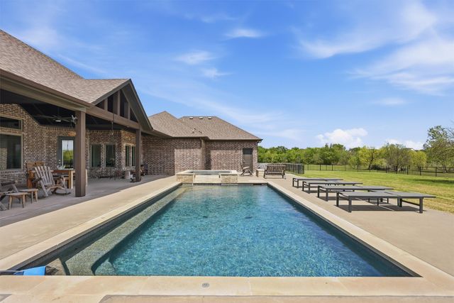 6401 Starlight Ranch Road, Godley, TX 76044