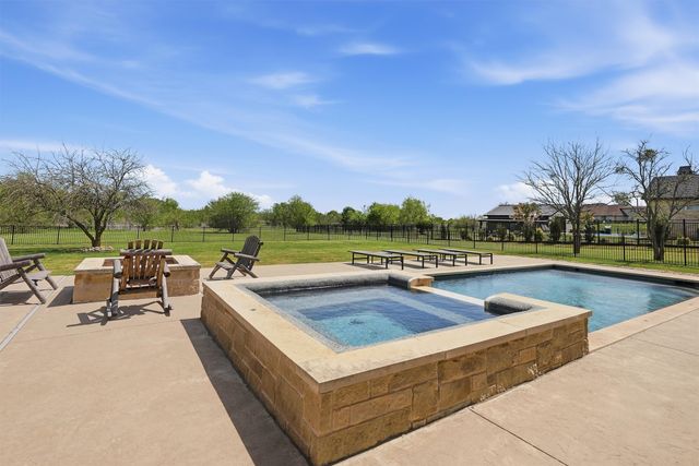 6401 Starlight Ranch Road, Godley, TX 76044