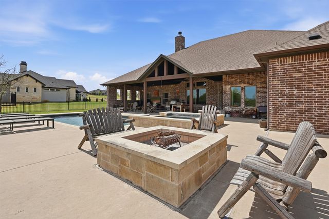 6401 Starlight Ranch Road, Godley, TX 76044