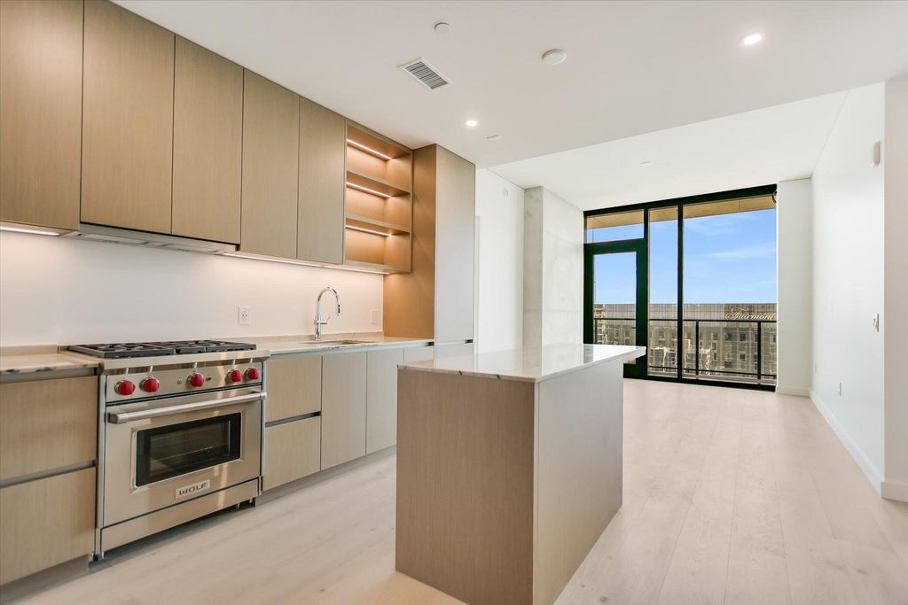 610 Davis ST 3905, Austin, TX 78701