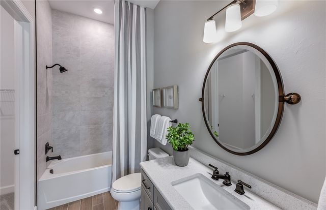 1381 Hideaway Drive Prestige 110, Vero Beach, FL 32960