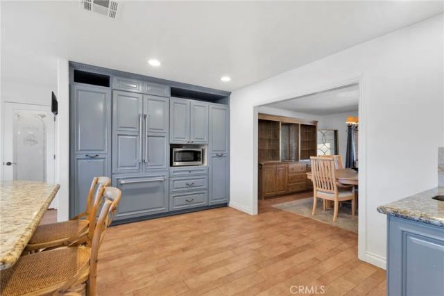 18186 Bangor, Hesperia, CA 92345