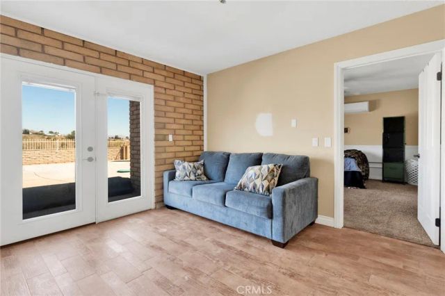 18186 Bangor, Hesperia, CA 92345