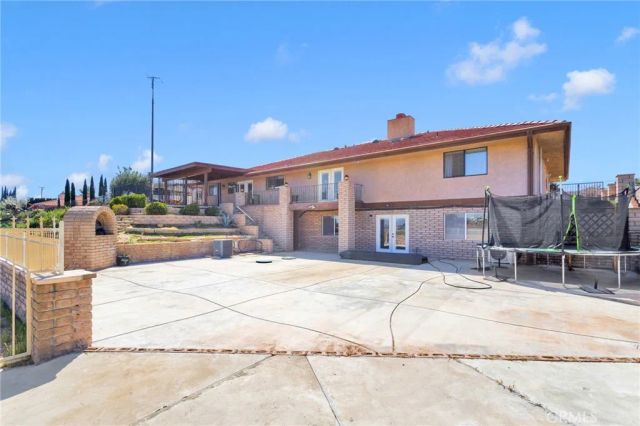 18186 Bangor, Hesperia, CA 92345