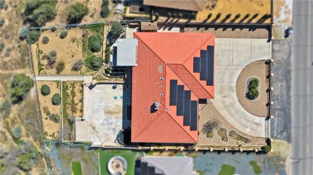 18186 Bangor, Hesperia, CA 92345