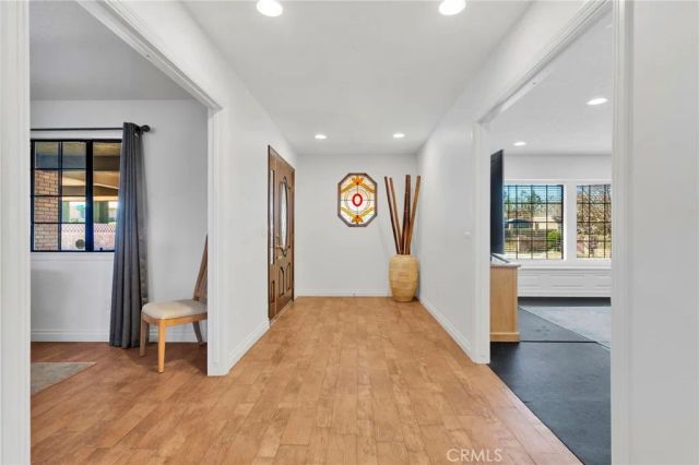 18186 Bangor, Hesperia, CA 92345