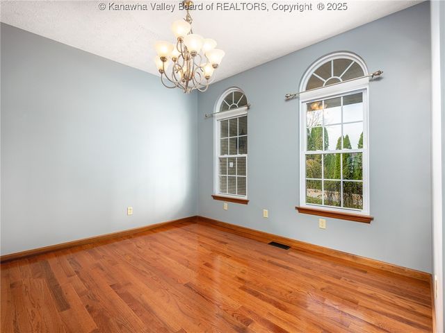 243 Maple Road, Hurricane, WV 25526