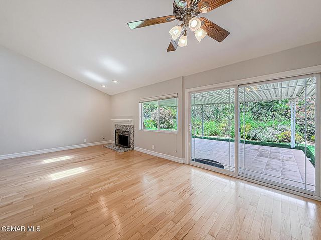 194 Charro Avenue, Thousand Oaks, CA 91320