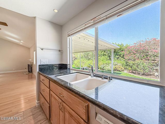194 Charro Avenue, Thousand Oaks, CA 91320