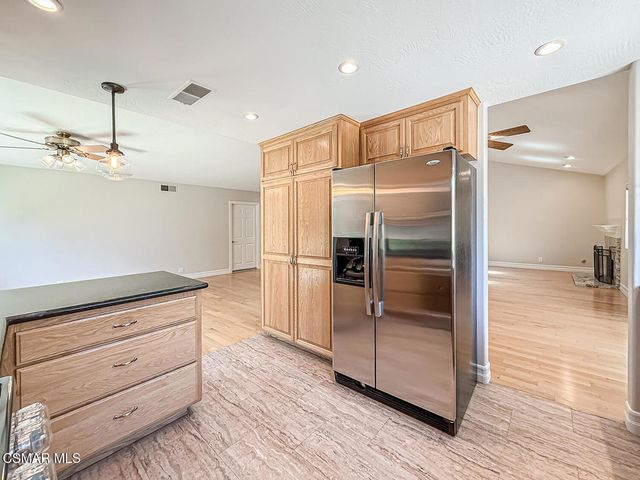 194 Charro Avenue, Thousand Oaks, CA 91320