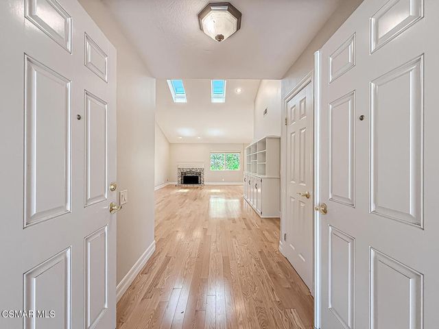 194 Charro Avenue, Thousand Oaks, CA 91320