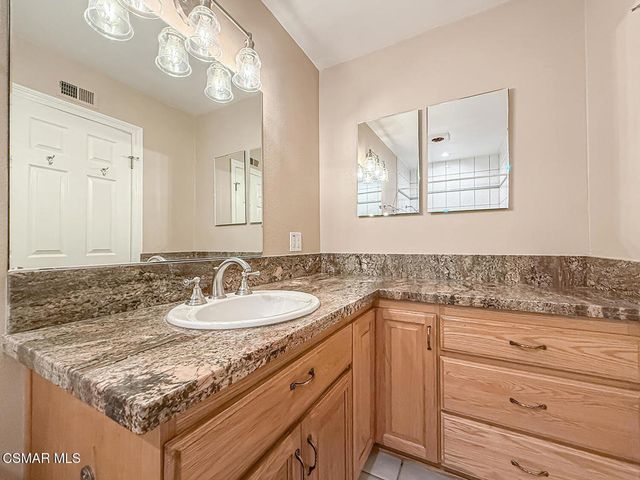 194 Charro Avenue, Thousand Oaks, CA 91320