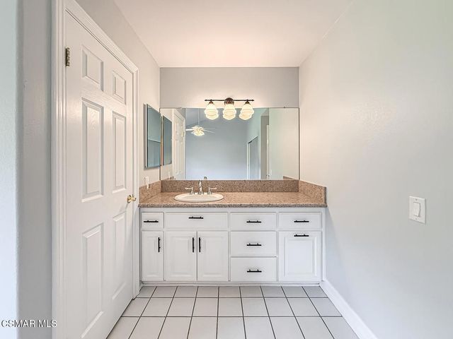 194 Charro Avenue, Thousand Oaks, CA 91320