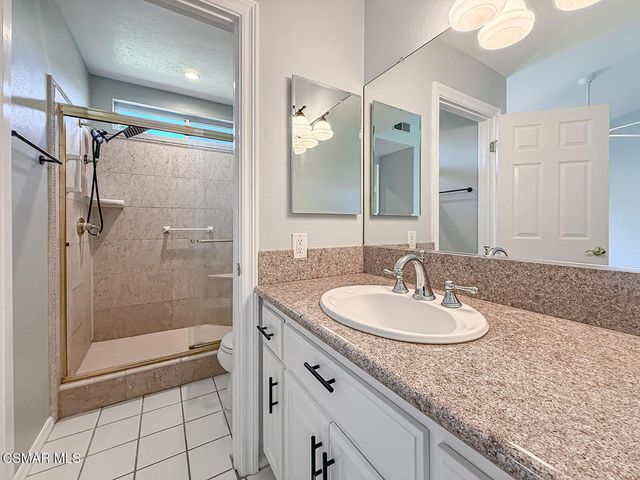 194 Charro Avenue, Thousand Oaks, CA 91320