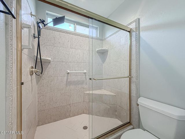 194 Charro Avenue, Thousand Oaks, CA 91320