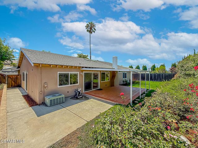 194 Charro Avenue, Thousand Oaks, CA 91320