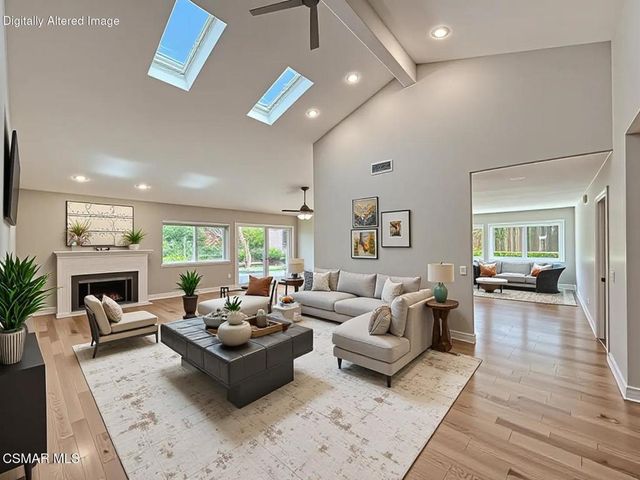 194 Charro Avenue, Thousand Oaks, CA 91320