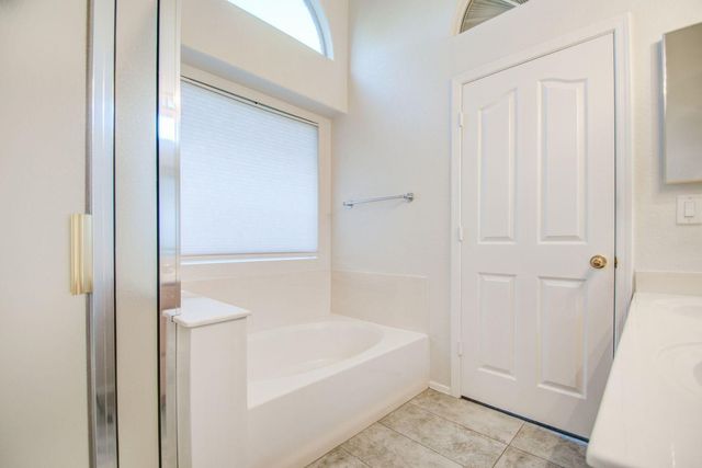 3216 E Muirwood Drive, Phoenix, AZ 85048