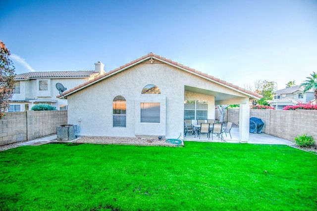 3216 E Muirwood Drive, Phoenix, AZ 85048