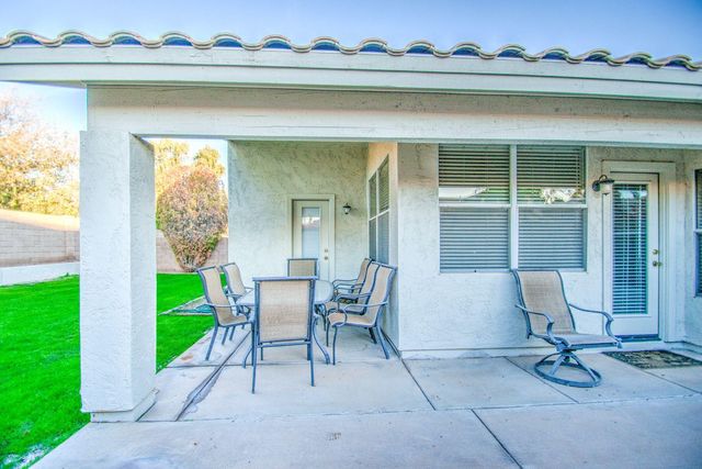 3216 E Muirwood Drive, Phoenix, AZ 85048