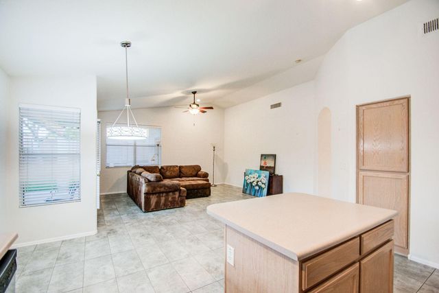 3216 E Muirwood Drive, Phoenix, AZ 85048