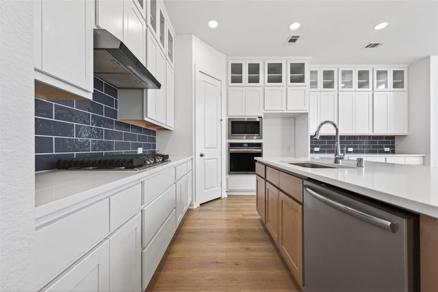 16518 Texas Hill Country Road, Cypress, TX 77433