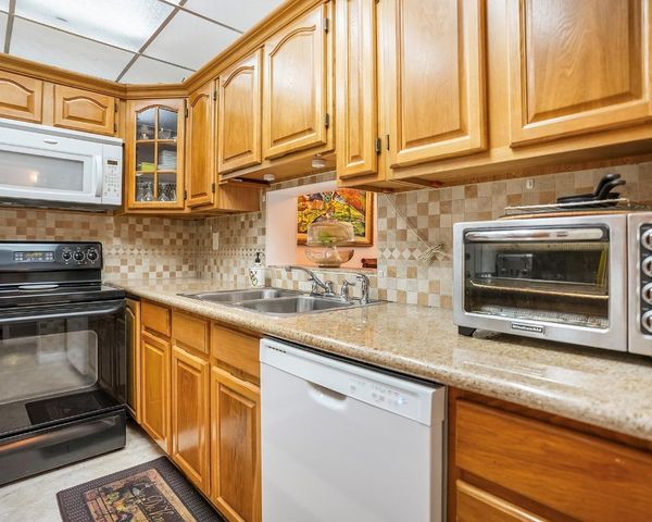 16750 NE 14th Avenue 212, Miami, FL 33162