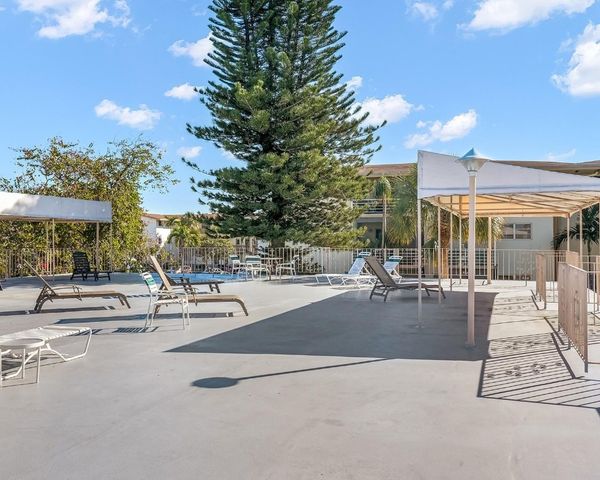 16750 NE 14th Avenue 212, Miami, FL 33162